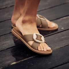 La‘i Slide Women’s Slide Beach Sandals - Tan | Women OluKai online