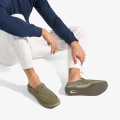 Moloā Hulu Men‘s Slippers - Clay | Men OluKai on sale