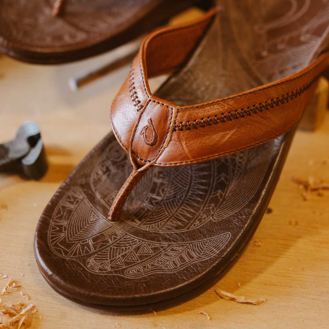 Hiapo - Rum / Dark Wood Men’s Leather Beach Sandals | Men OluKai for sale