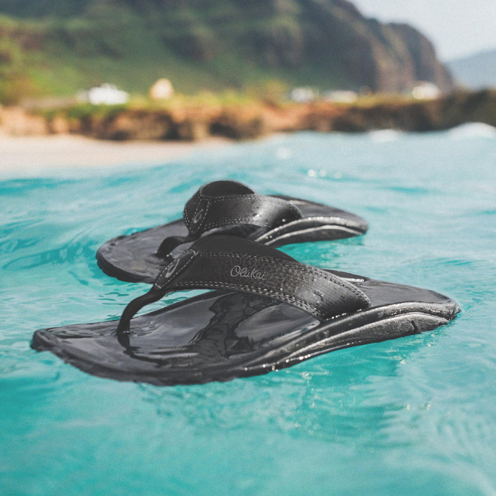 ‘Ohana Men's Best Selling Beach Sandals - Black | Men OluKai online