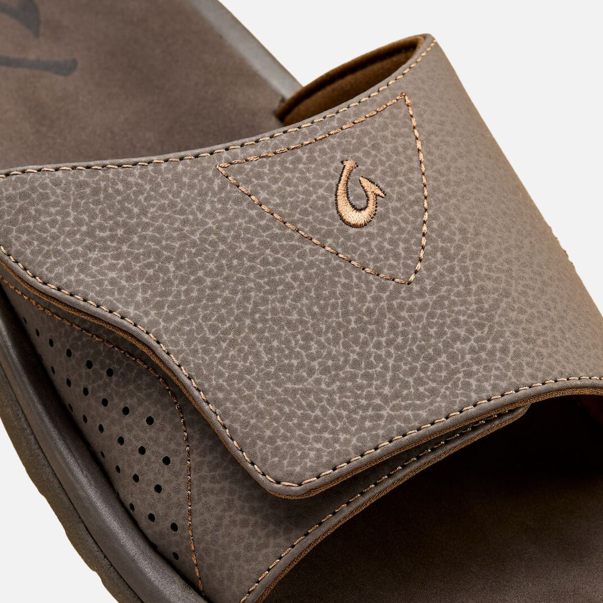 Nalu Slide Men's Beach Slide Sandals - Dark Java | Men OluKai sale
