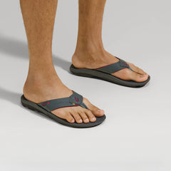 Kīpī Men’s Comfortable Beach Sandals - Dark Shadow | Men OluKai outlet