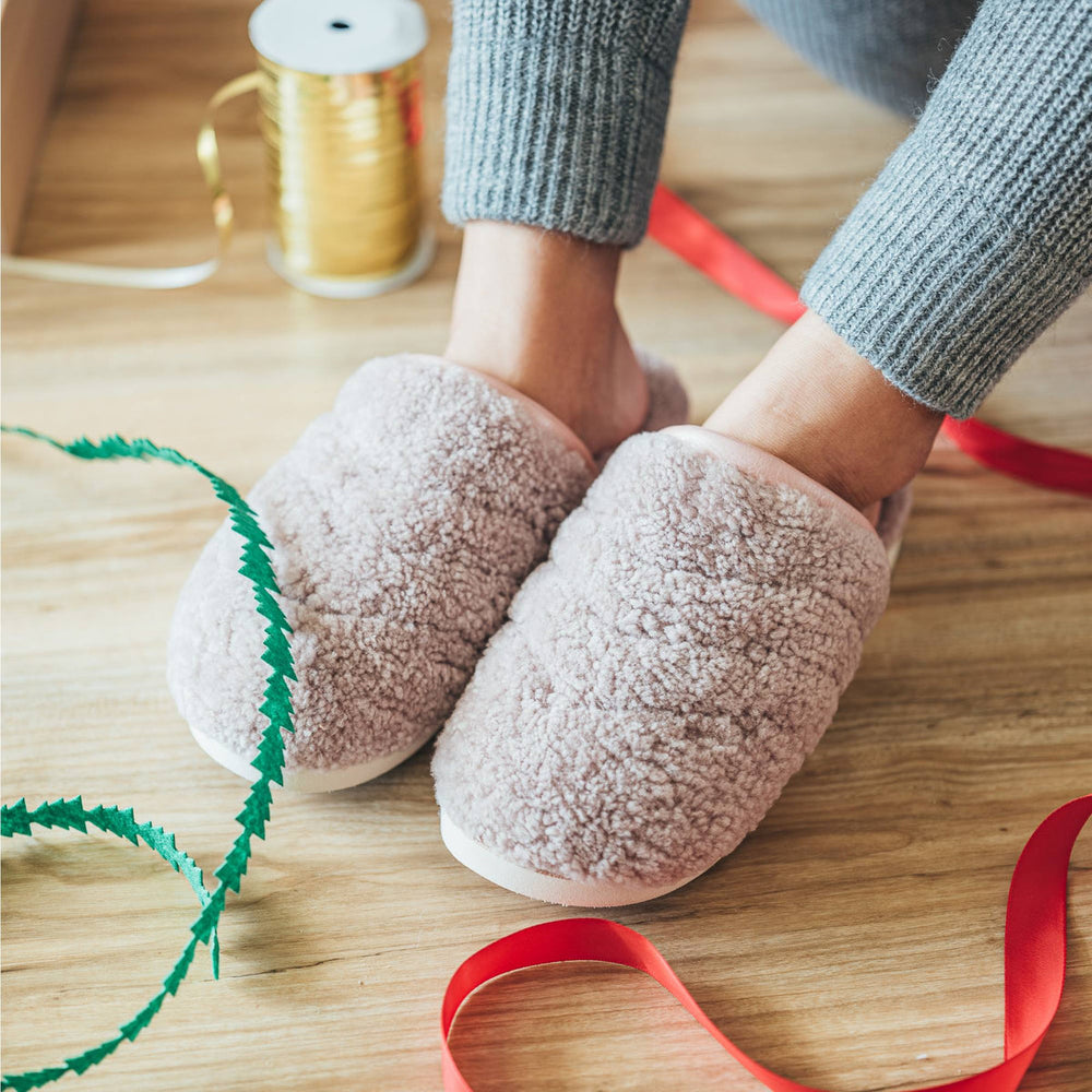 Pūpū Mua Women’s Shearling Mule Slipper - Pink Sea Salt | Women OluKai on sale