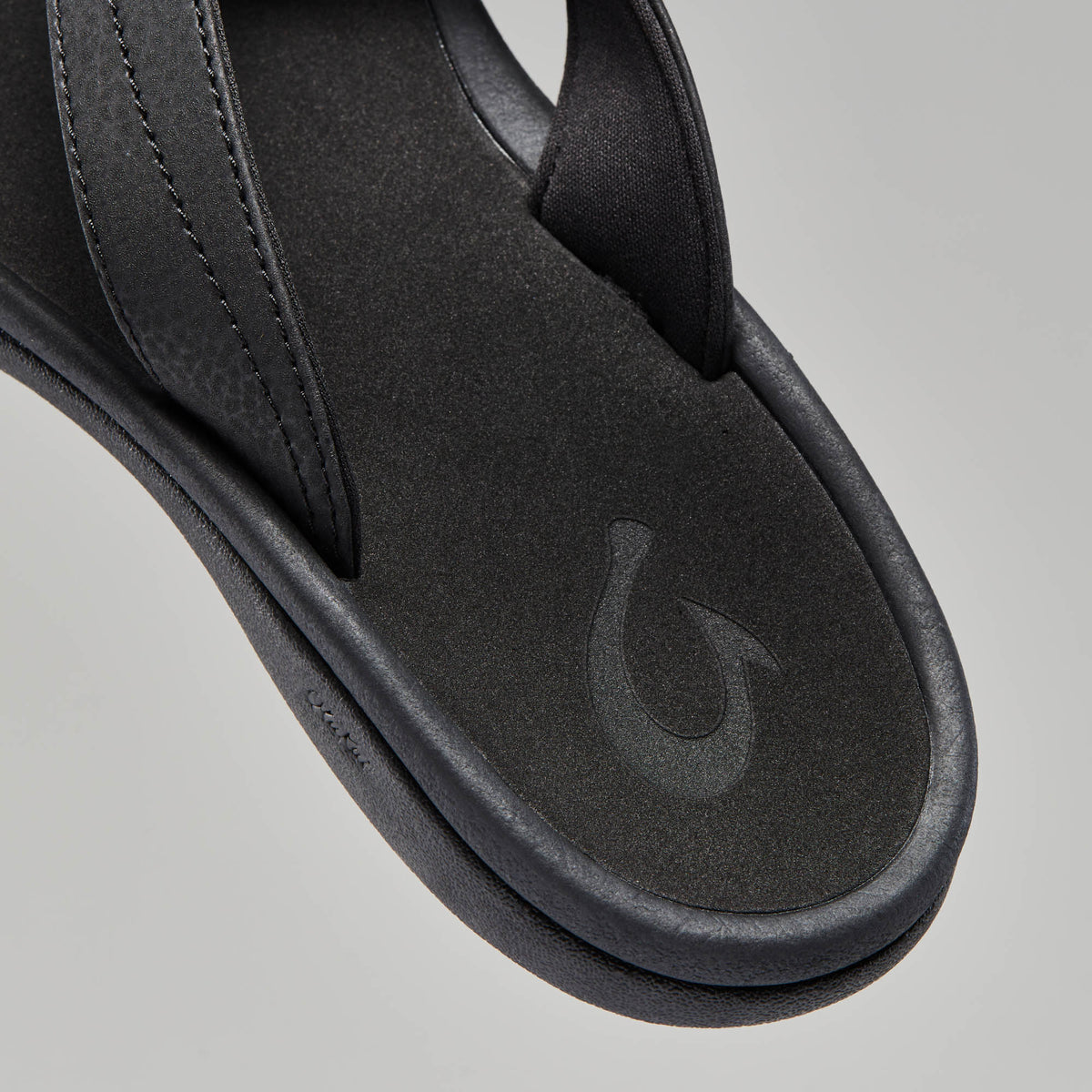 ‘Ohana Women's Best Selling Beach Sandals - Black | Women OluKai on sale