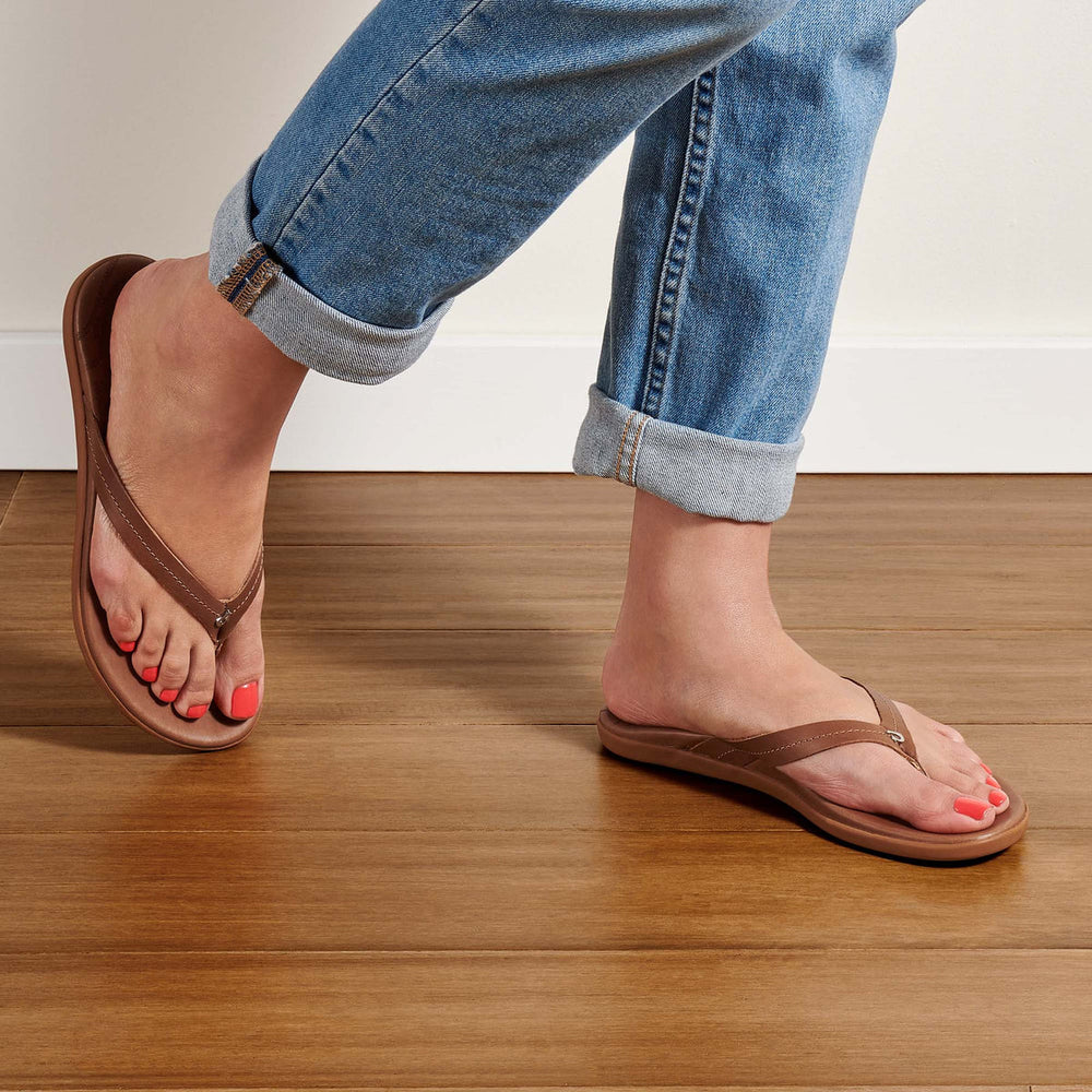 Honu Women’s Leather Beach Sandals - Tan | Women OluKai sale