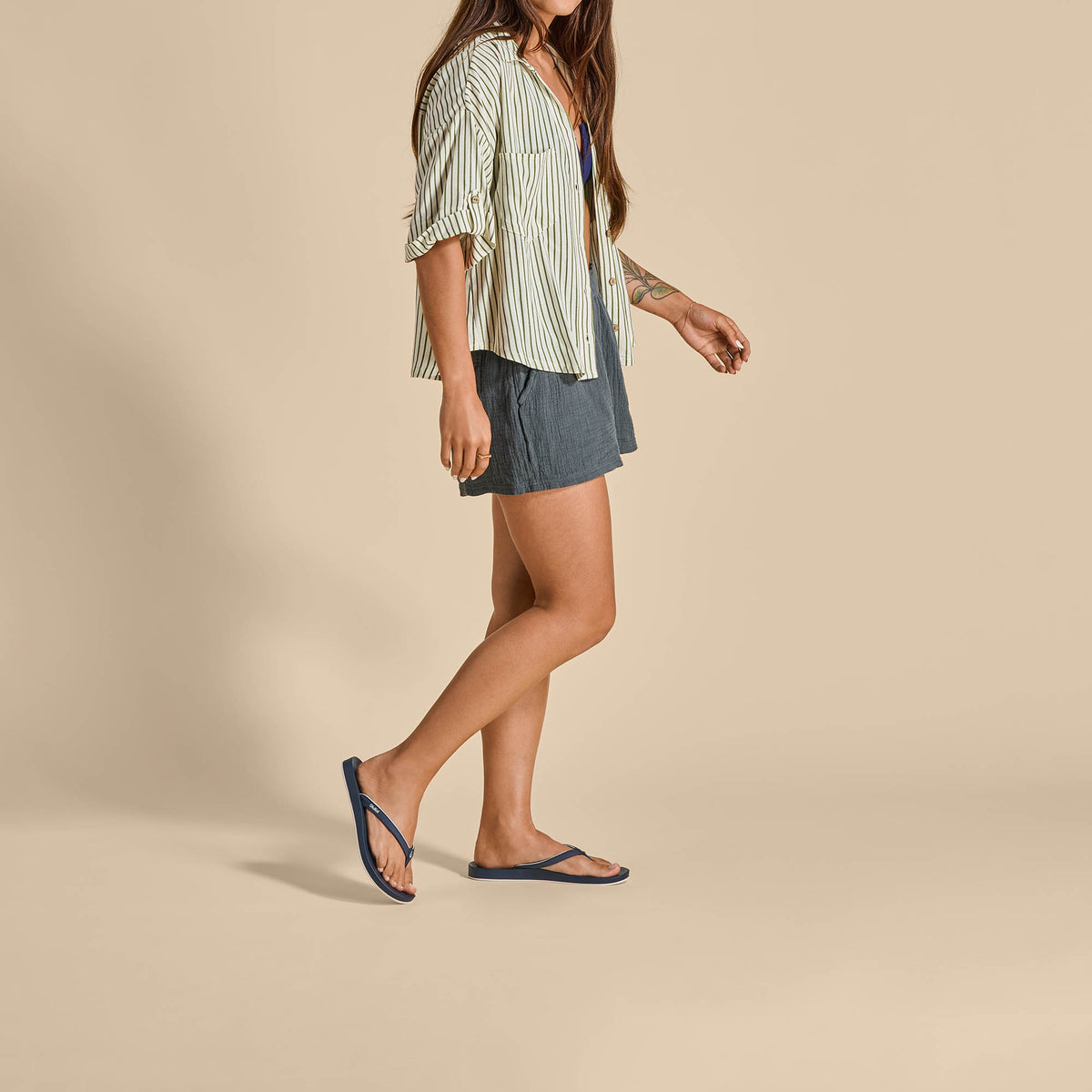 ‘Uiki Women’s Everyday Beach Sandals - Mood Indigo | Women OluKai online