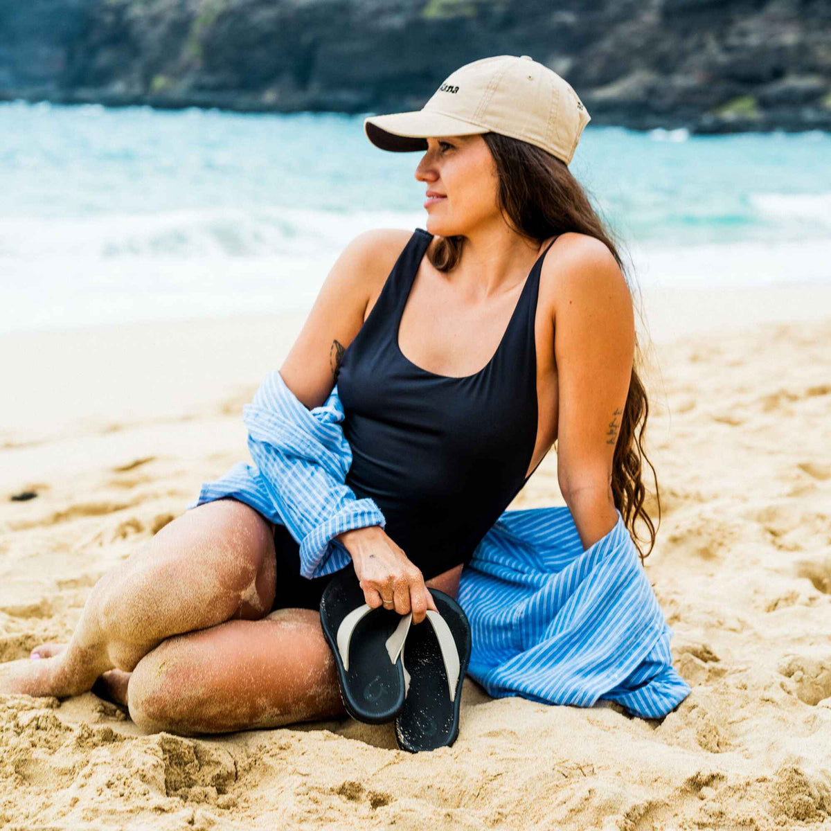 ‘Ohana - Ecru / Black | Women OluKai on sale