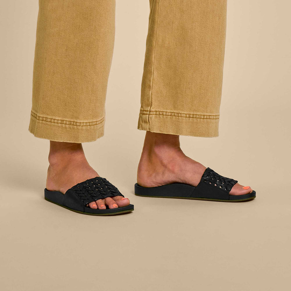 Kāmola Women’s Leather Slide Sandals - Black | Women OluKai cheap
