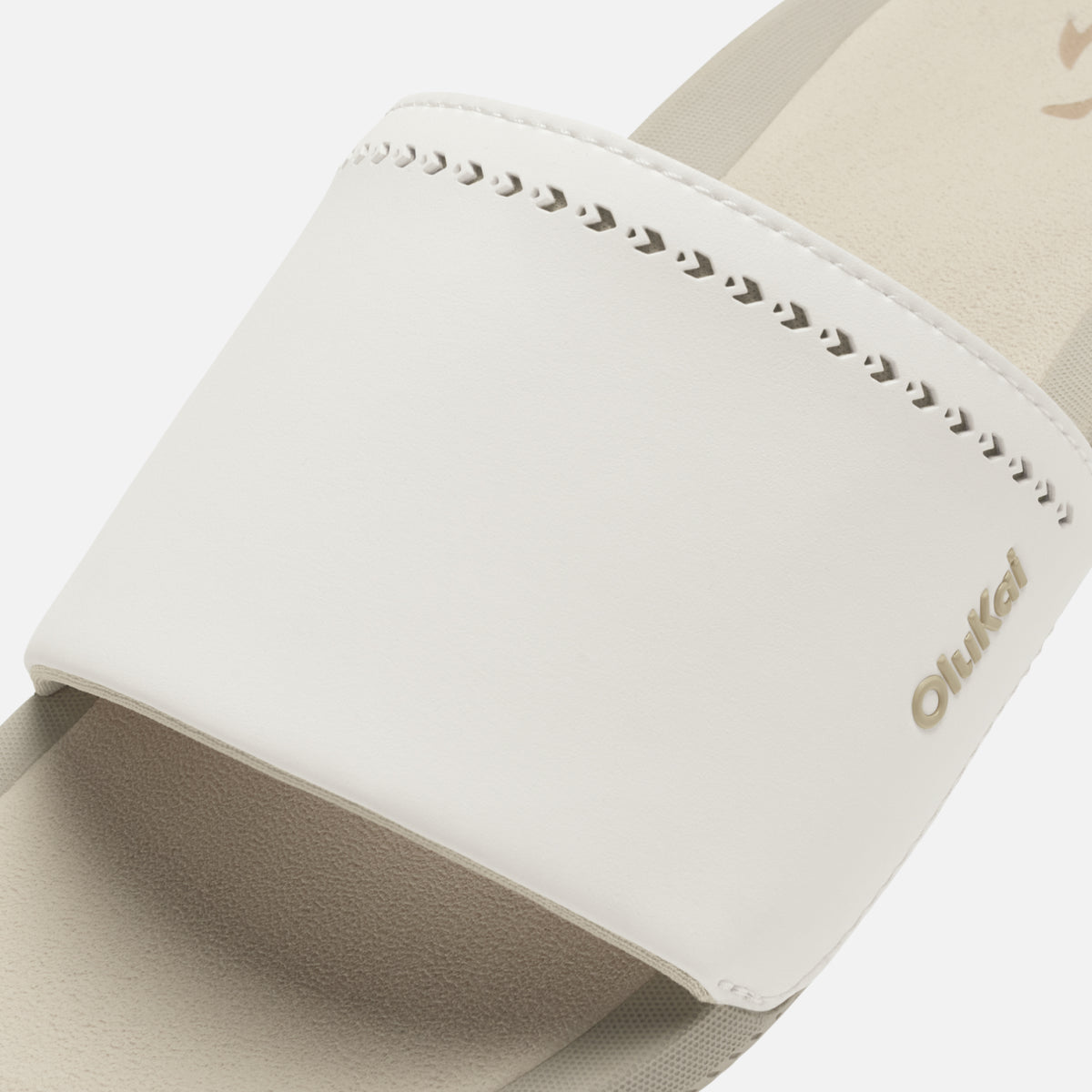 Ulele Slide - Bright White / Tapa | Women OluKai near me